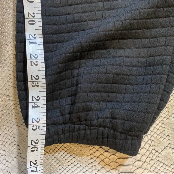 Black quilted high waisted cargo style joggers - Picture 14 of 16